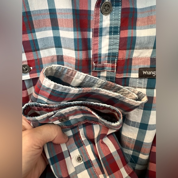 2/$25 | Wrangler | Plaid Outdoorsman Style Long Sleeve Shirt - Size XL - Picture 10 of 11